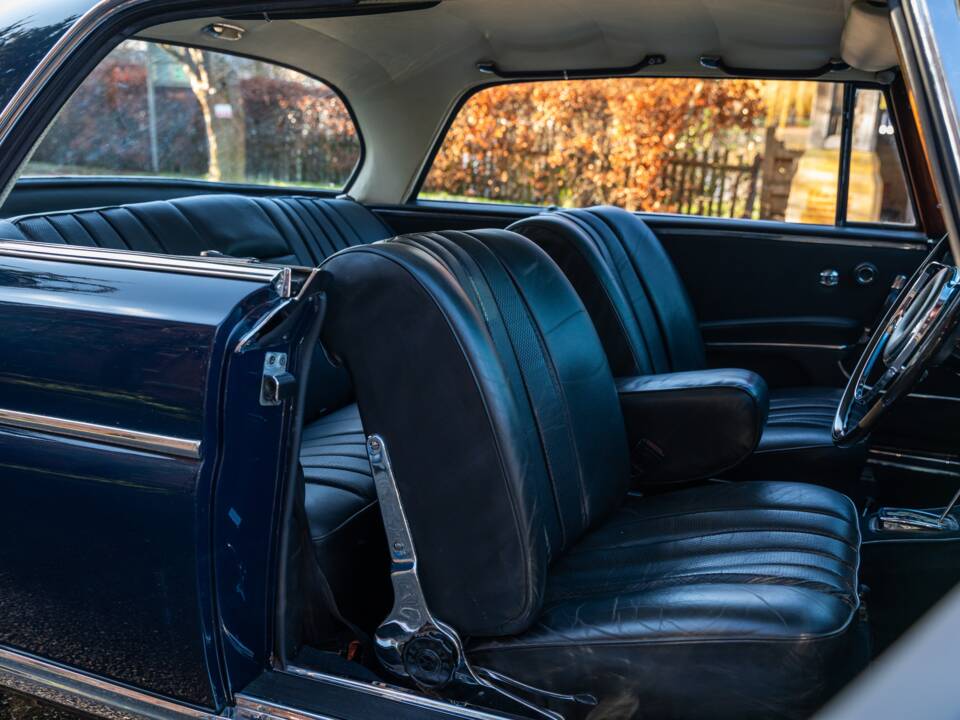 Afbeelding 16/45 van Mercedes-Benz 300 SE (1965)