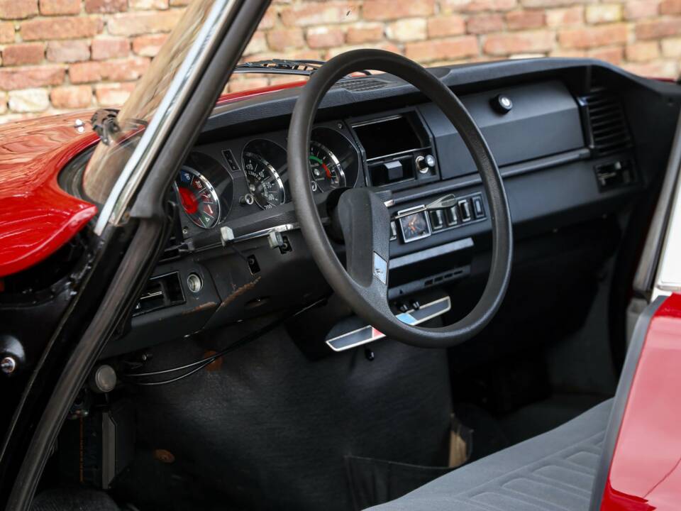 Image 3/50 de Citroën DS 21 (1971)