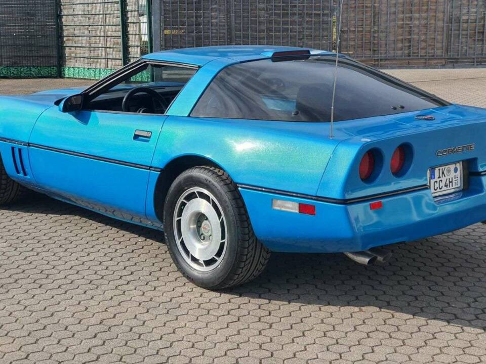 Image 7/20 of Chevrolet Corvette (1987)
