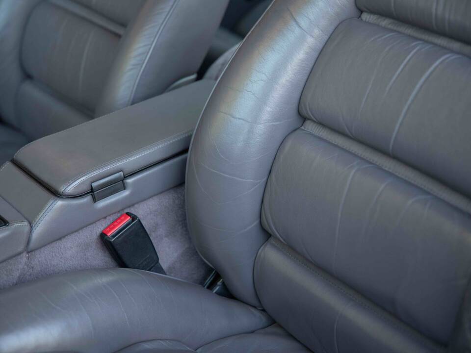 Image 39/63 of Porsche 928 GTS (1994)