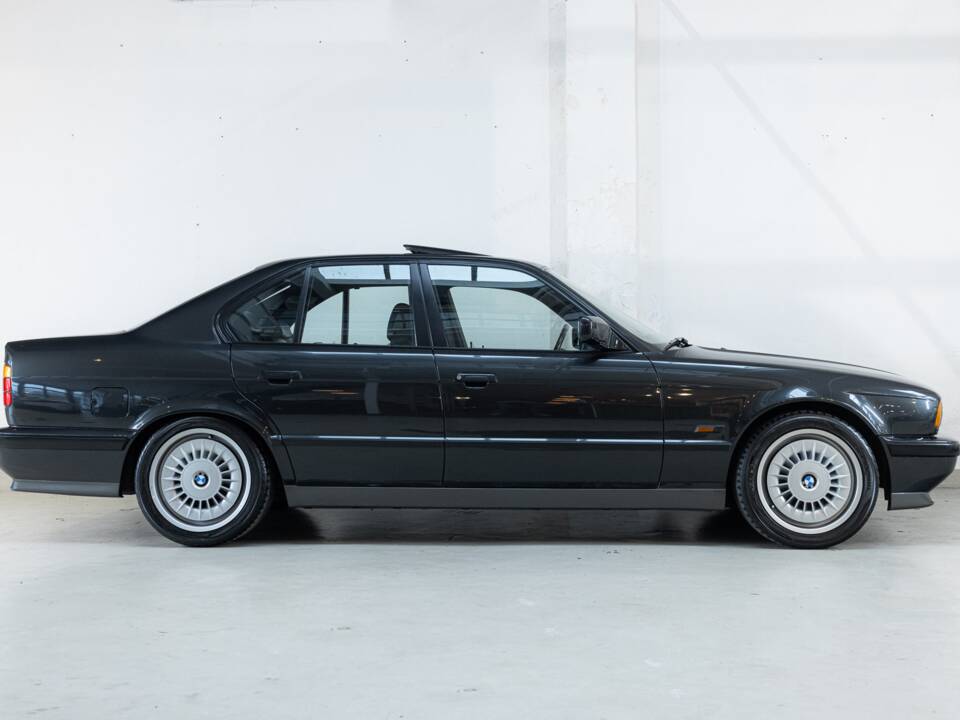Bild 3/34 von BMW M5 (1993)