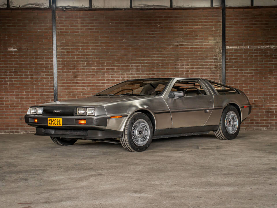 Image 1/66 of DeLorean DMC-12 (1981)