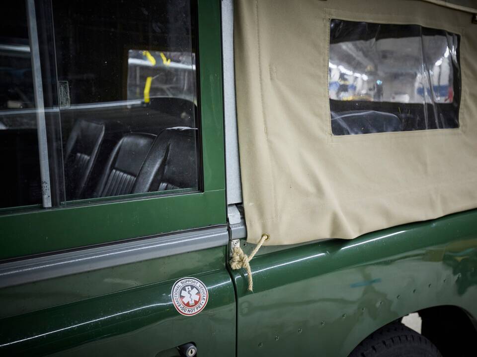 Bild 60/87 von Land Rover 88 (1972)