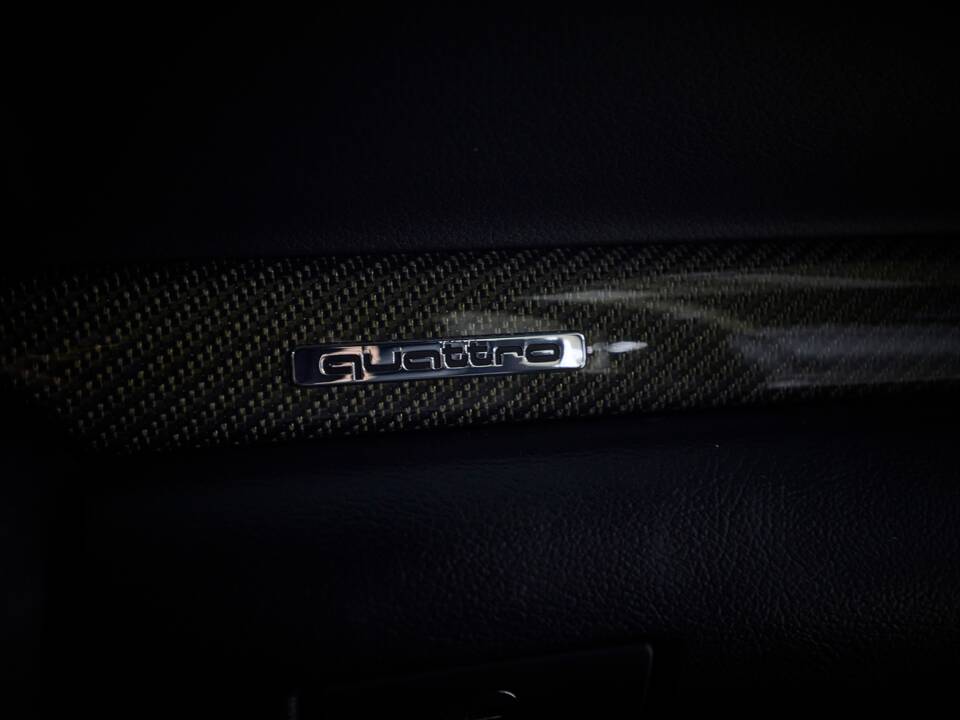 Imagen 63/100 de Audi RS4 Avant (2001)