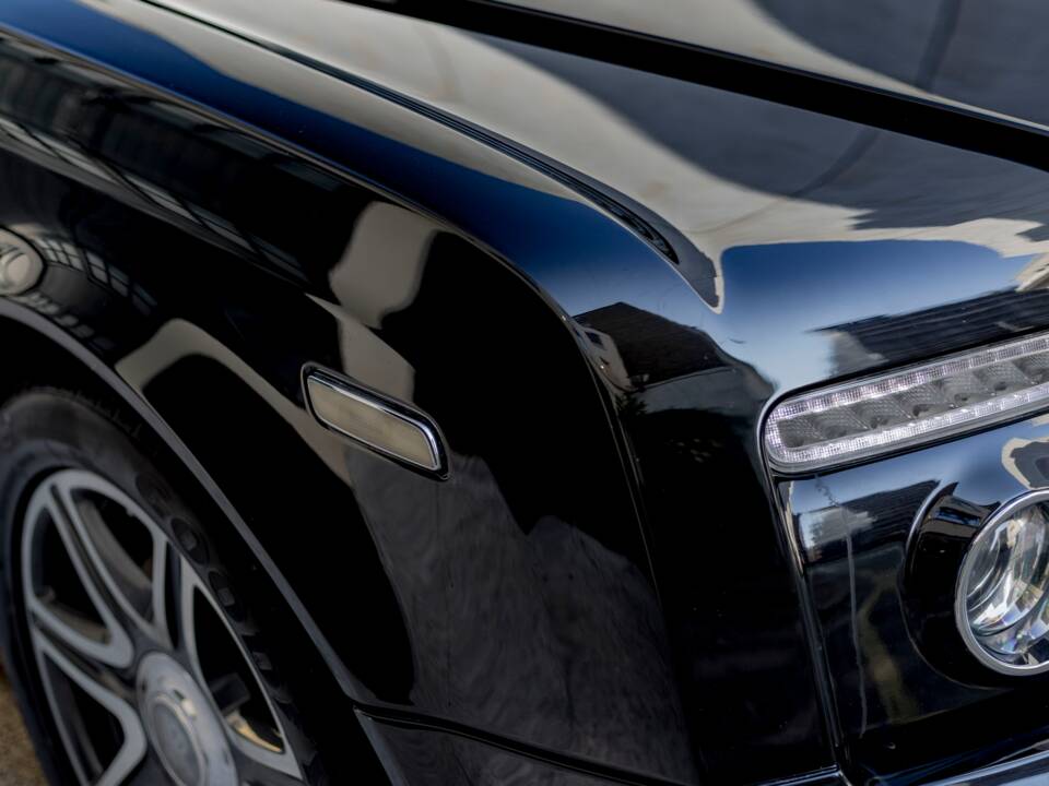 Image 20/34 of Rolls-Royce Phantom DHC (2008)