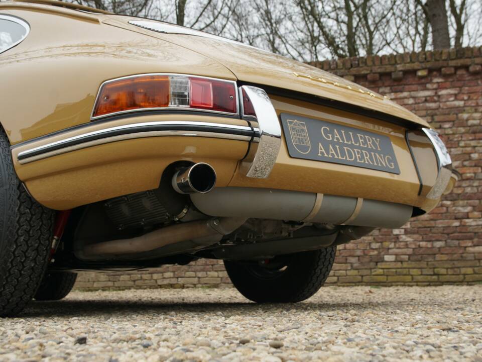 Immagine 45/50 di Porsche 911 2.0 (1965)