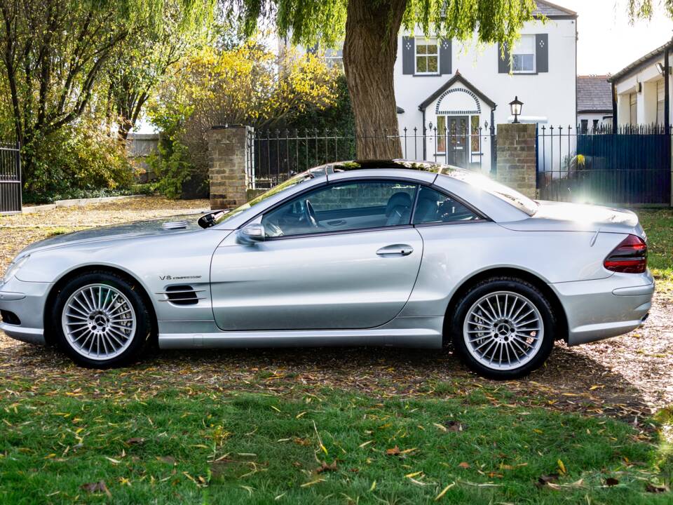Image 2/45 of Mercedes-Benz SL 55 AMG (2004)