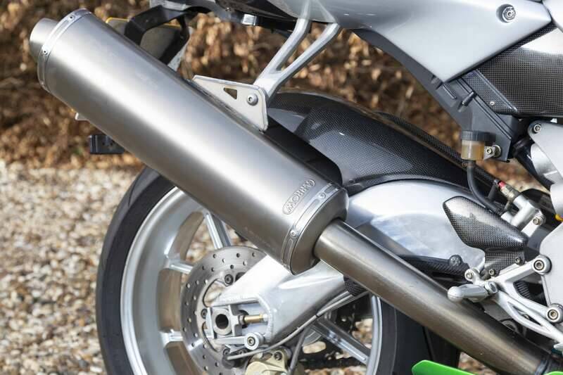 Immagine 34/38 di Benelli Tornado Tre 900 (2003)