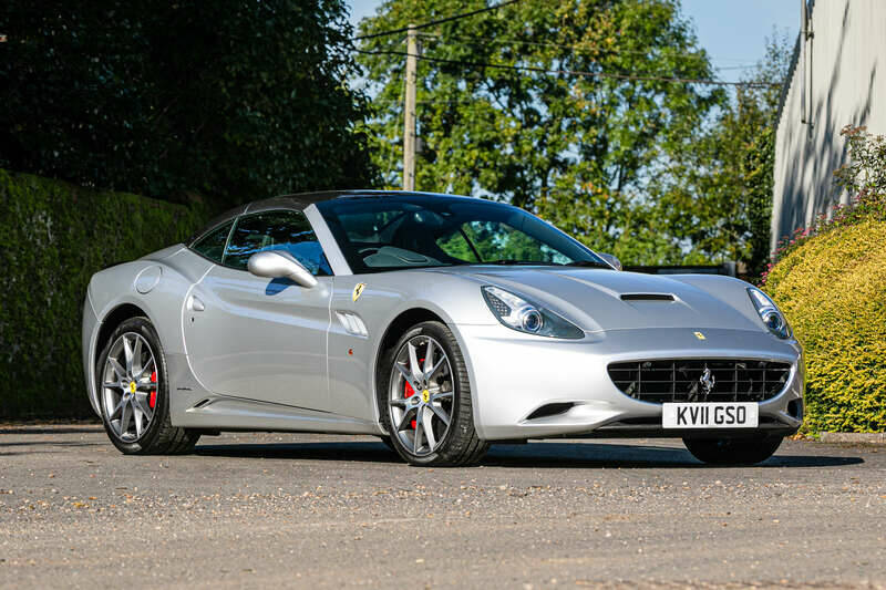 Image 10/44 de Ferrari California (2011)