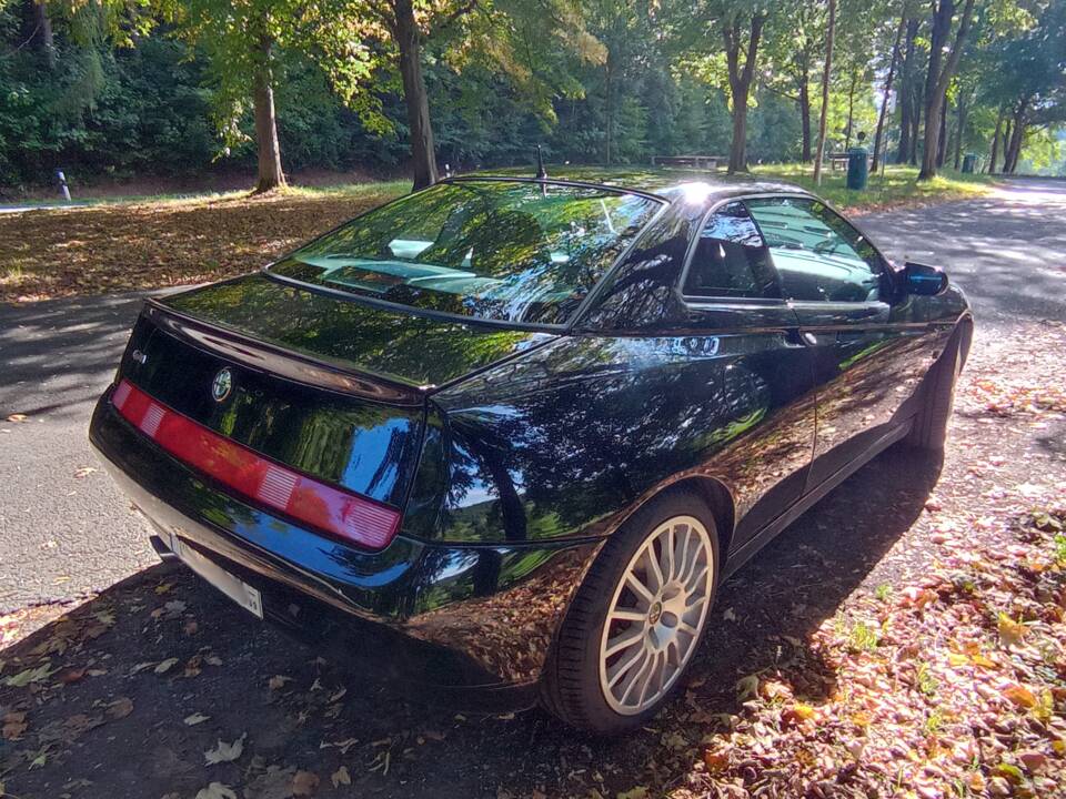 Image 38/50 of Alfa Romeo GTV 3.0 V6 24V (1999)