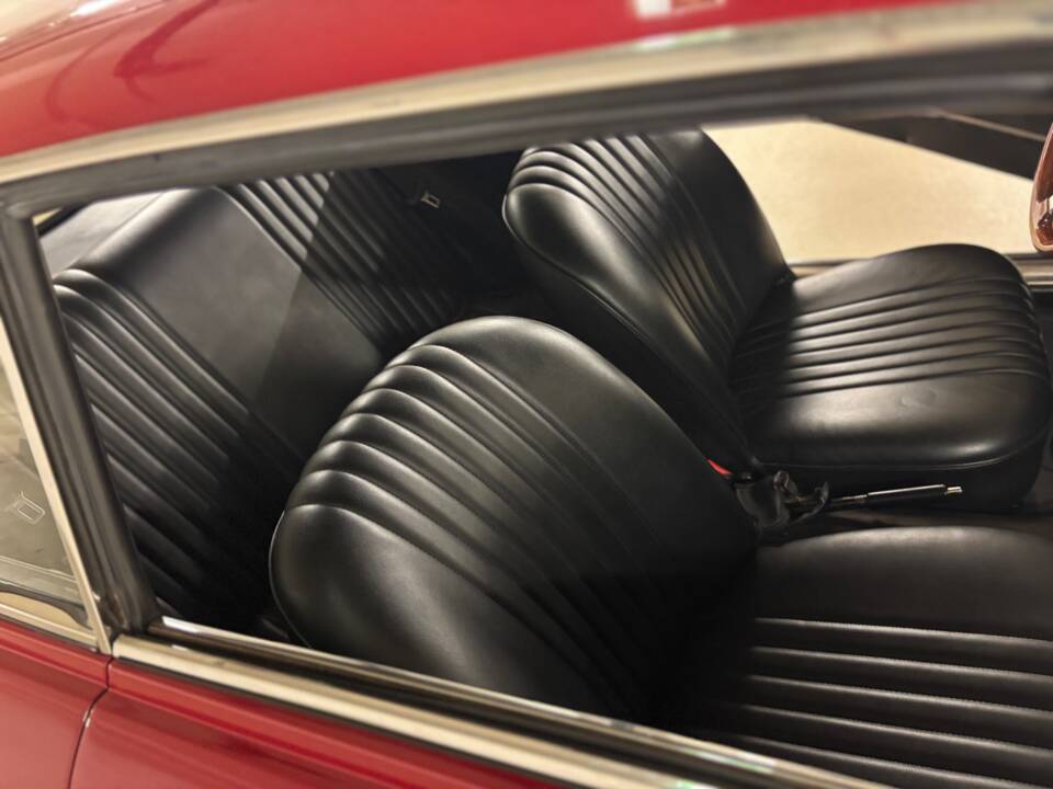 Afbeelding 21/33 van Alfa Romeo Giulia 1600 GT Junior (1972)