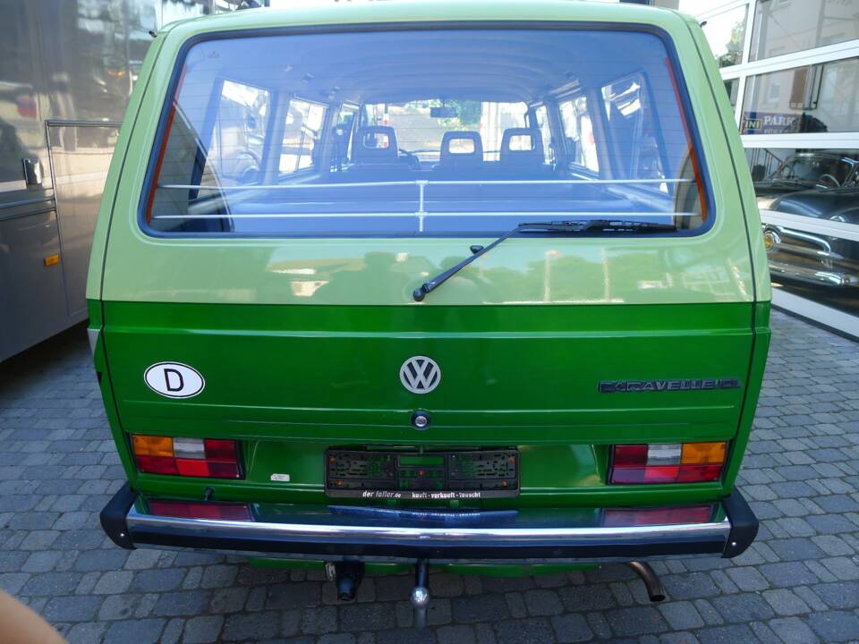 Image 5/15 of Volkswagen T3 Caravelle GL 1.9 (1990)