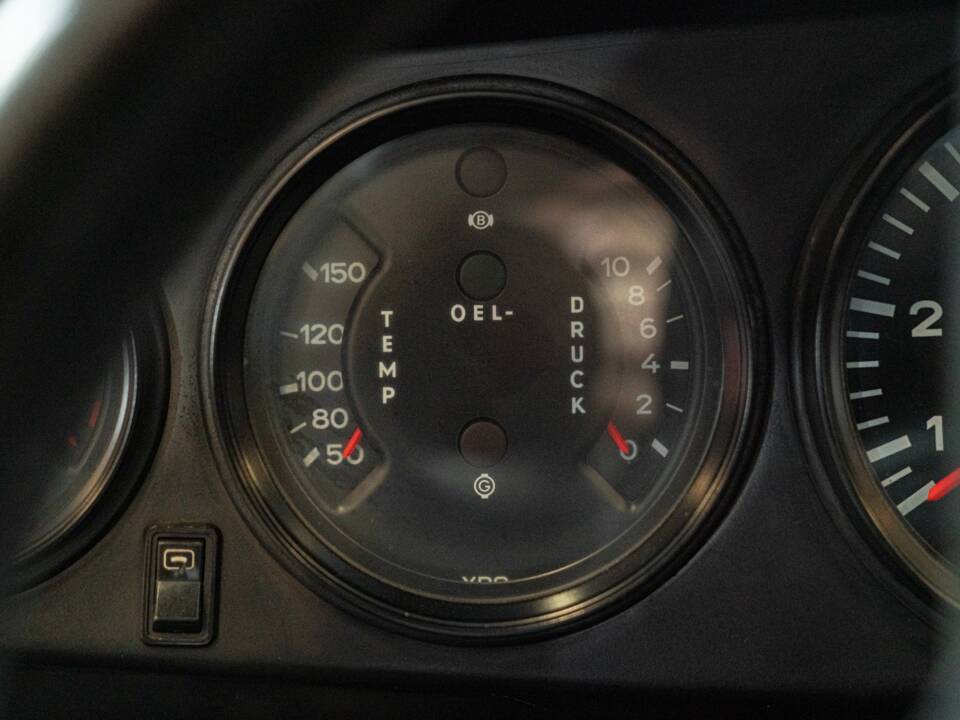 Image 32/47 of Porsche 911 Carrera 2.7 (1975)