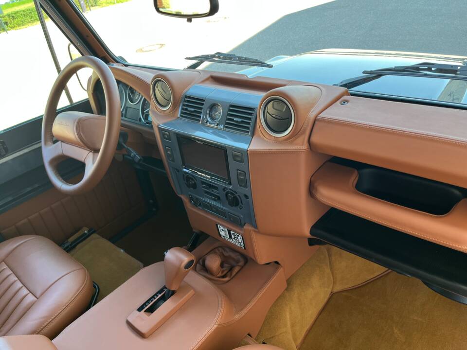 Bild 45/100 von Land Rover Defender 110 (2014)