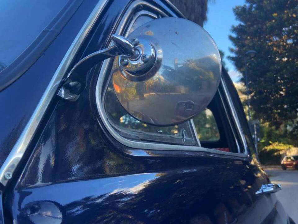 Image 25/41 of FIAT 500 L (1969)