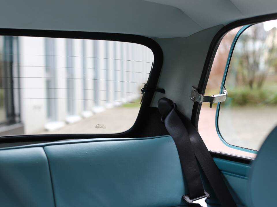 Image 16/50 de Mini Cooper 1.3i MPI (1999)