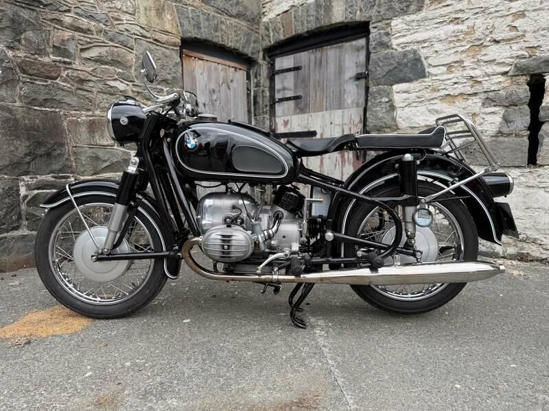 Image 2/43 of BMW R 60/2 (1963)