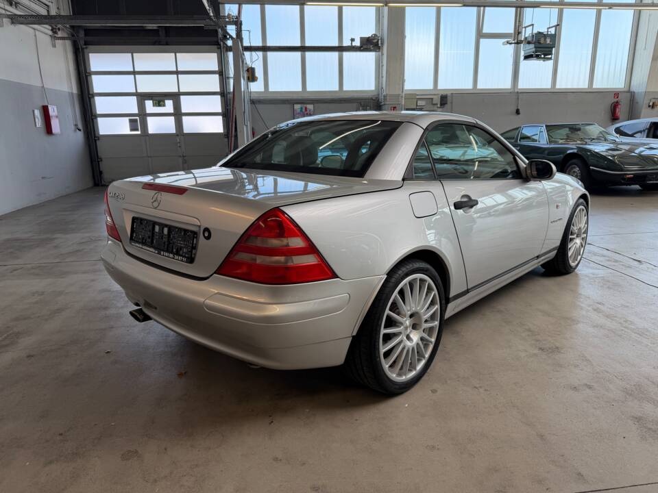 Image 12/51 of Mercedes-Benz SLK 230 Kompressor (1997)