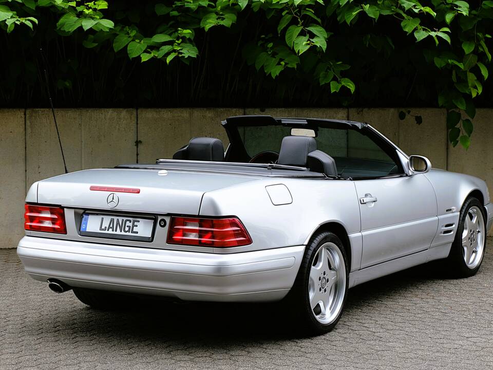 Bild 27/63 von Mercedes-Benz SL 320 &quot;Final Edition&quot; (2001)