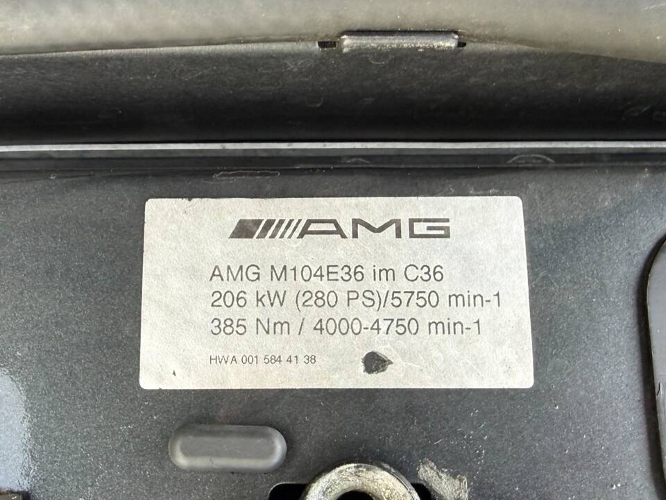Image 18/22 of Mercedes-Benz C 36 AMG (1996)