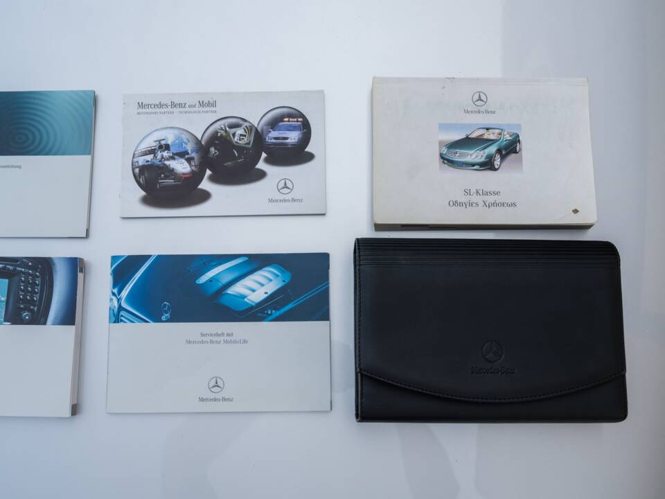 Image 86/86 de Mercedes-Benz SL 500 (2002)