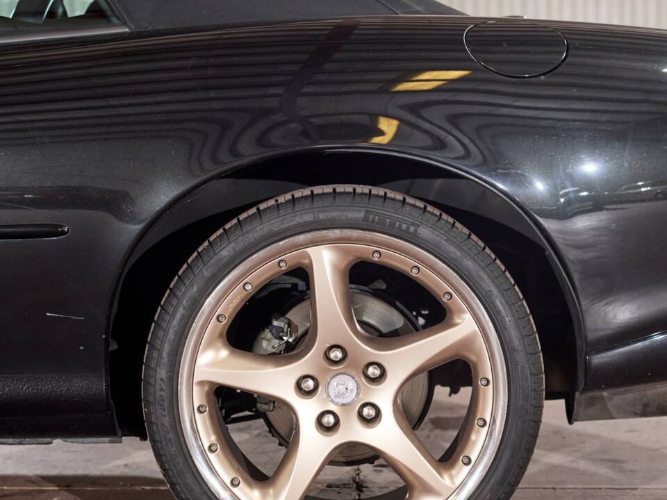 Bild 30/55 von Jaguar XKR (2000)