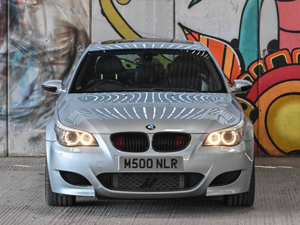 Immagine 2/58 di BMW M5 (2007)