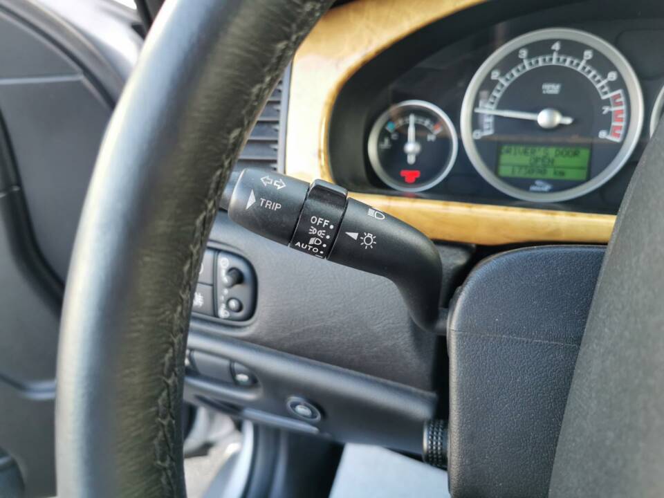 Image 8/47 de Jaguar S-Type 2.5 V6 (2005)