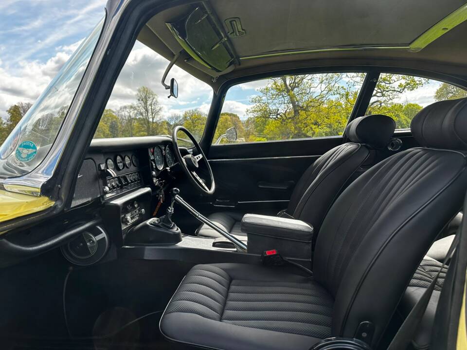 Imagen 25/39 de Jaguar E-Type V12 (2+2) (1972)