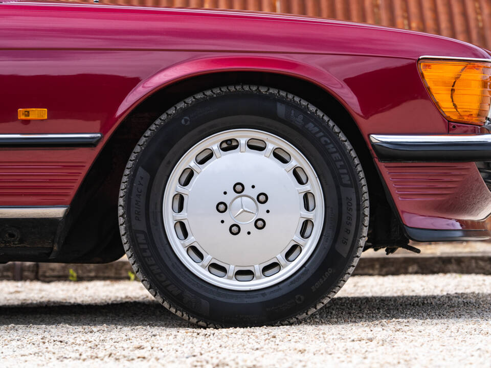 Immagine 36/36 di Mercedes-Benz 300 SL (1989)