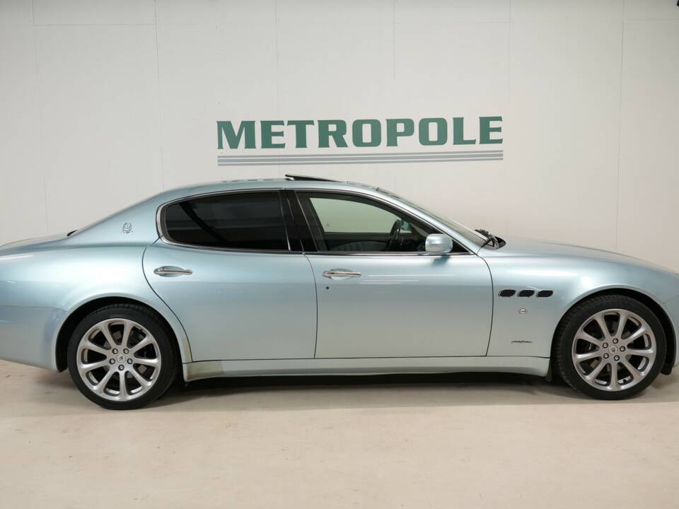Bild 11/38 von Maserati Quattroporte 4.2 (2005)