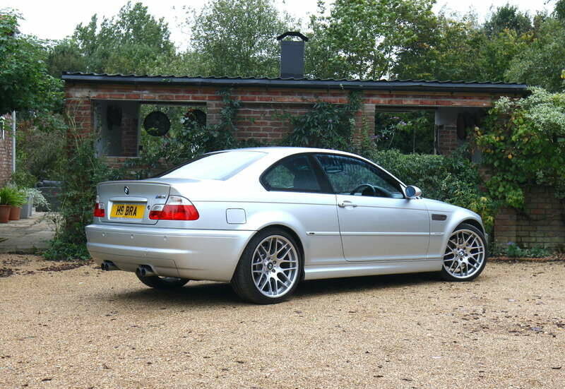 Image 4/33 of BMW M3 (2002)