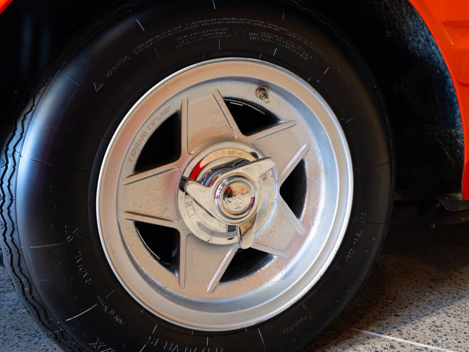 Image 25/74 of Ferrari 365 GTB/4 Daytona (1971)