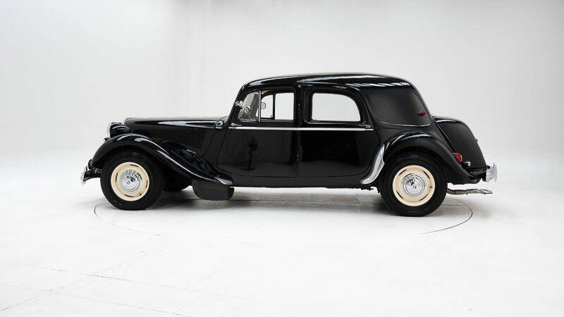 Imagen 8/15 de Citroën Traction Avant 15&#x2F;6 (1953)