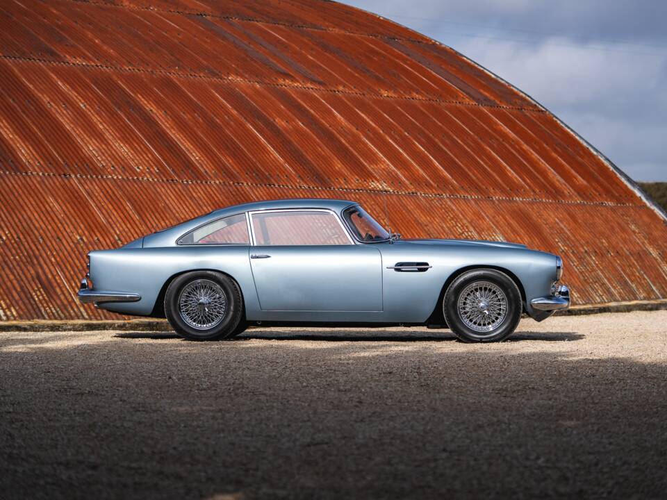 Afbeelding 14/46 van Aston Martin DB 4 (1962)