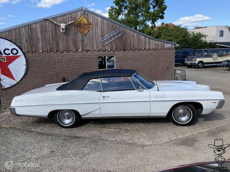 Image 11/50 of Pontiac Parisienne (1967)