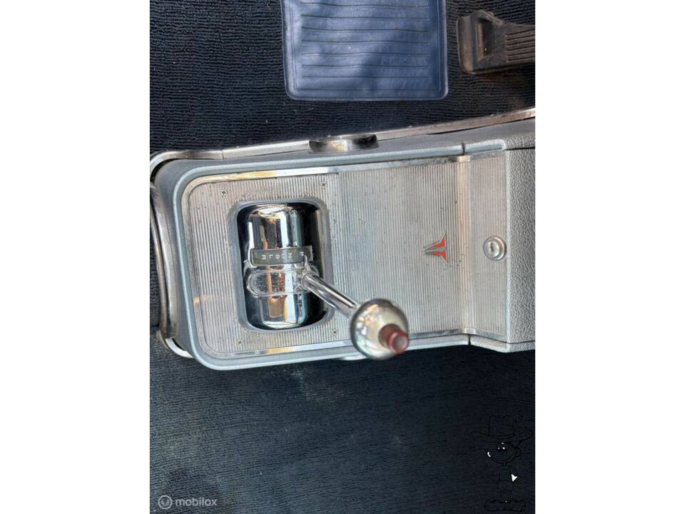 Image 10/49 of Oldsmobile F-85 Jetfire (1962)