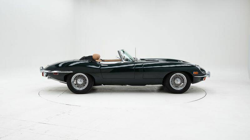 Image 7/15 de Jaguar E-Type (1970)