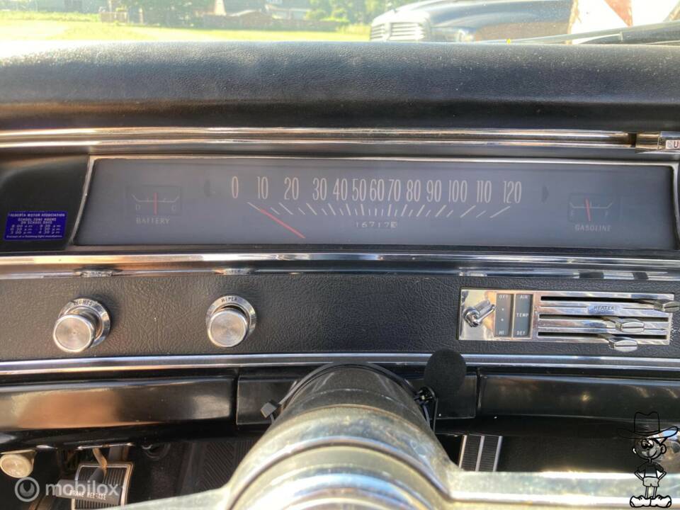 Image 20/50 of Pontiac Parisienne (1967)