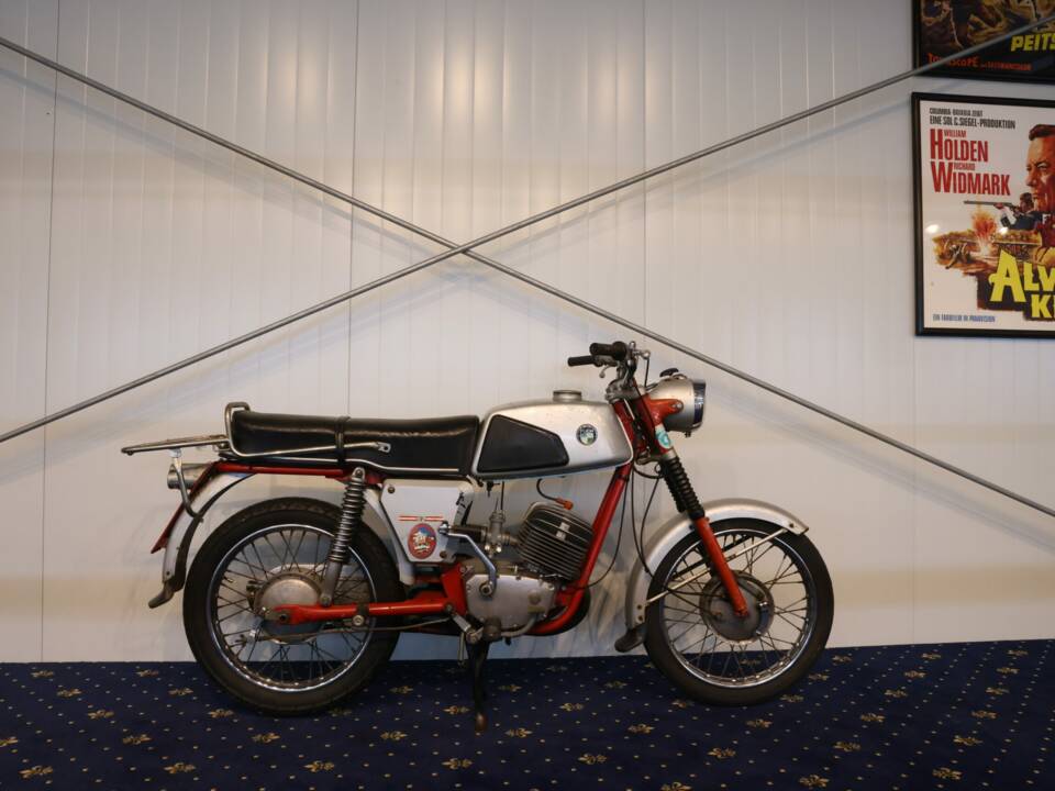 Image 3/28 of Puch M 125 (1968)
