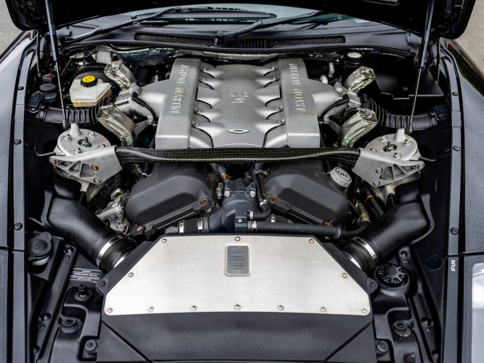 Afbeelding 44/50 van Aston Martin V12 Vanquish S (2007)
