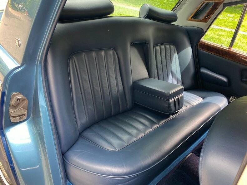 Image 11/50 of Bentley T 2 (1980)