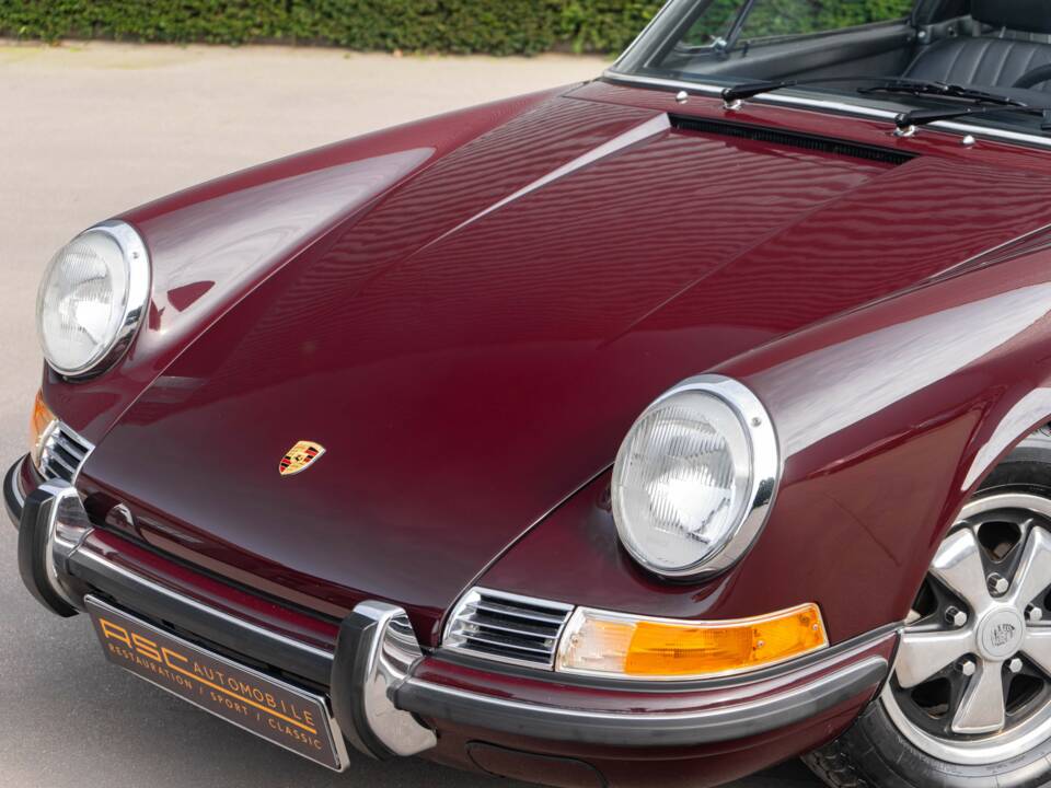 Image 2/30 of Porsche 911 2.2 T (1971)