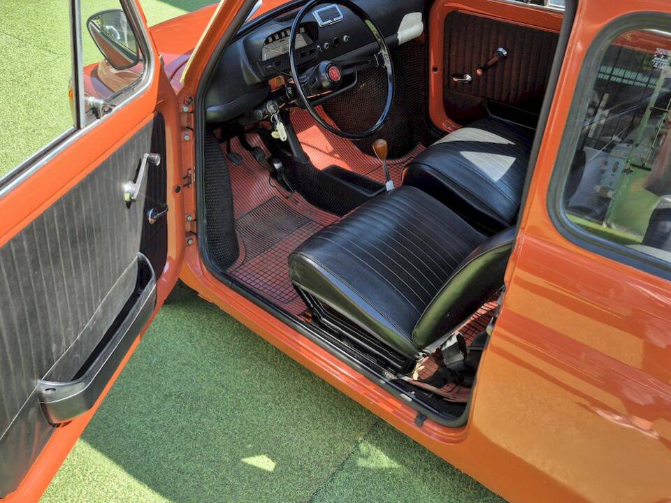 Bild 19/41 von FIAT 500 L (1972)