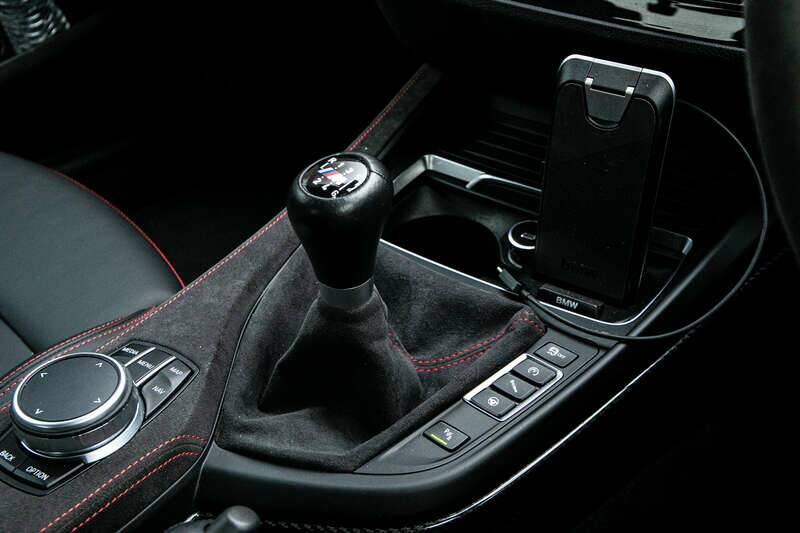 Image 17/45 of BMW M2 CS Coupé (2020)