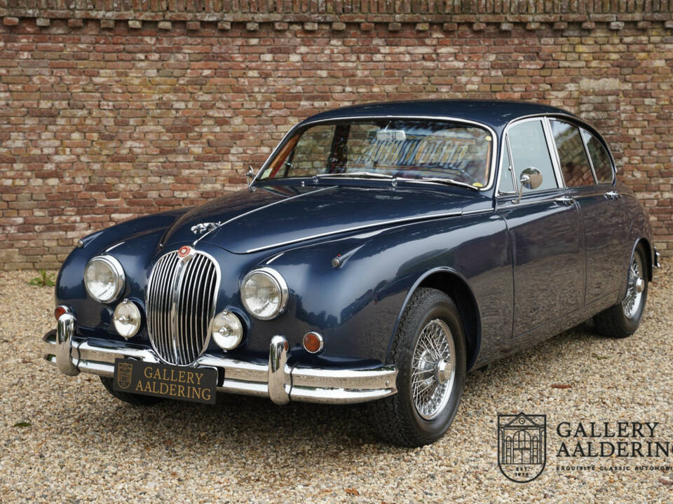 Image 43/50 of Jaguar Mk II 3.4 (1966)