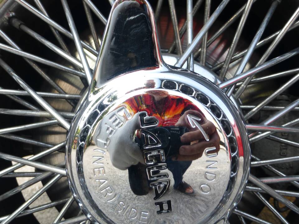 Image 160/174 of Jaguar XK 150 3.4 S OTS (1958)