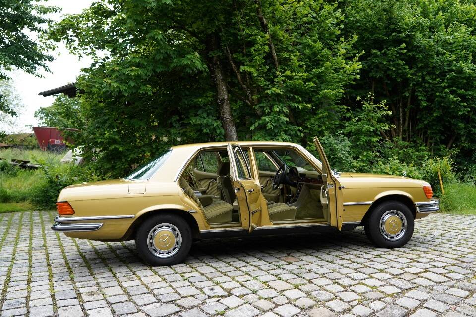Image 5/19 of Mercedes-Benz 350 SE (1977)