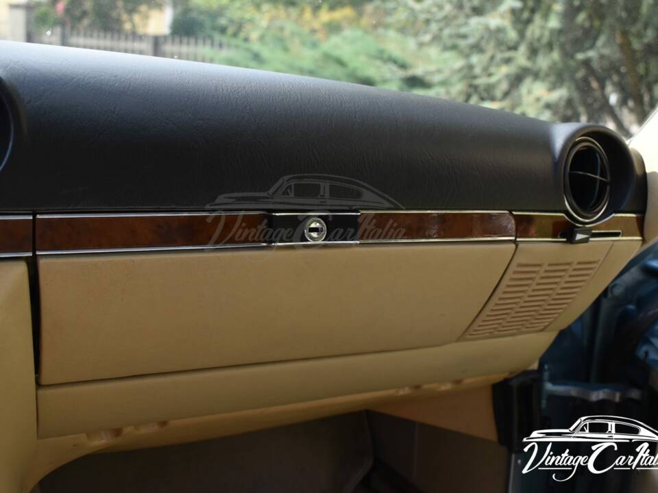 Image 50/75 de Mercedes-Benz 560 SL (1986)