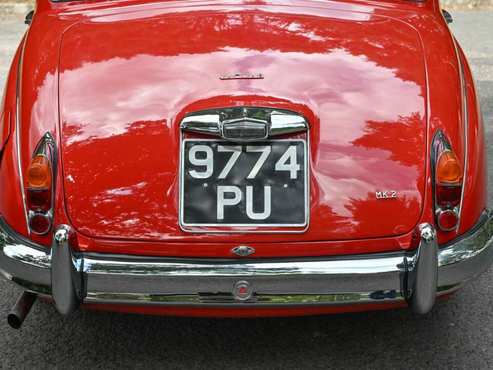 Bild 14/50 von Jaguar Mk II 2.4 (1961)